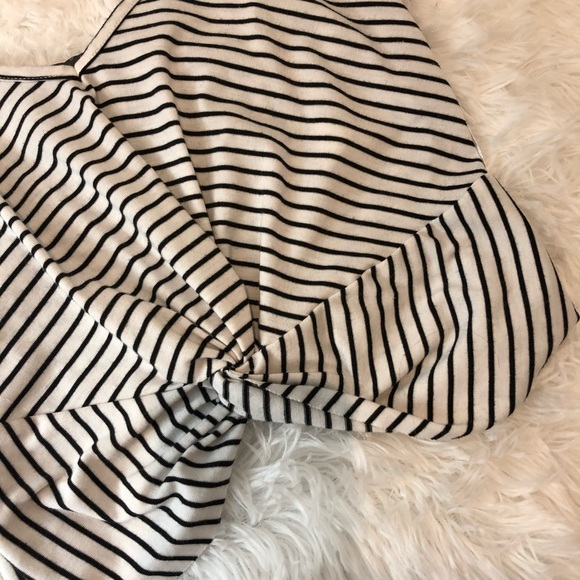 Striped Crop Tank Top - Picture 4 of 8